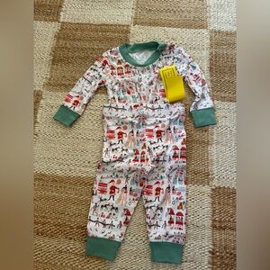 NWT Lake Christmas Pajamas size 6-9 months